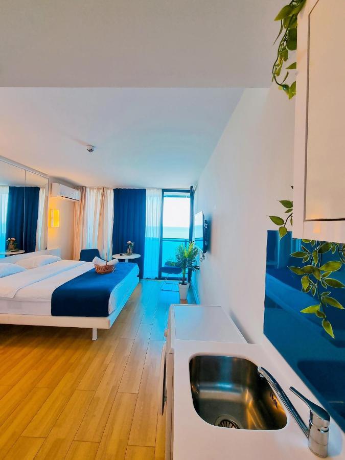 Orbi City Aparthotel Sea View Батуми Экстерьер фото